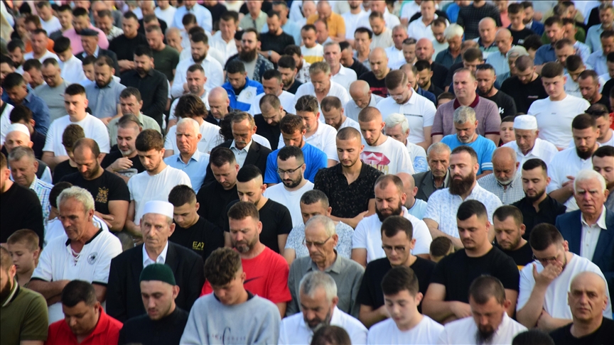 Begaj, Nikolla dhe Rama mesazhe urimi për Kurban Bajramin