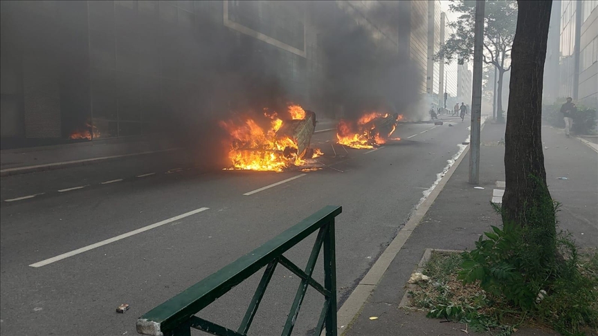 France / Violences après la mort de Nahel : la BRI déployée à Nanterre, un couvre-feu instauré à Clamart