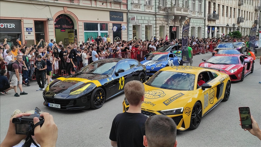OneLife Rally u Novom Sadu: Brzi automobili u humanoj misiji