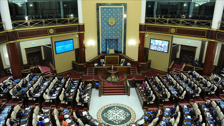 В Казахстане одобрили закон о возврате незаконно приобретенных активов
