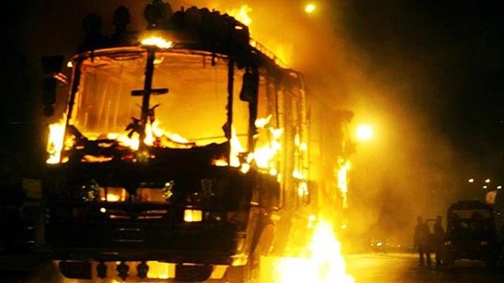 At least 25 dead in bus fire in India