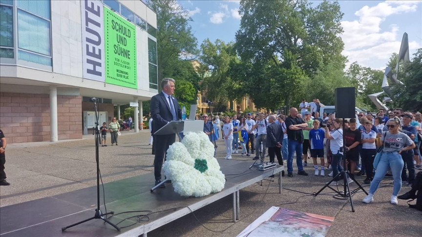 Komšić in Stuttgart: In the West, they pretended that they were hurt and touched by the genocide in Srebrenica