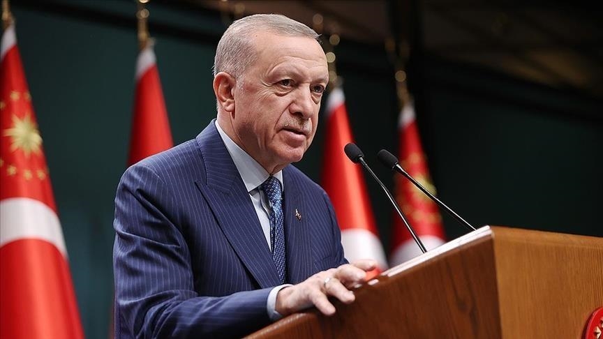 Erdogan : La Türkiye espère que la violence et l'effusion de sang en France prendront fin "au plus tôt"