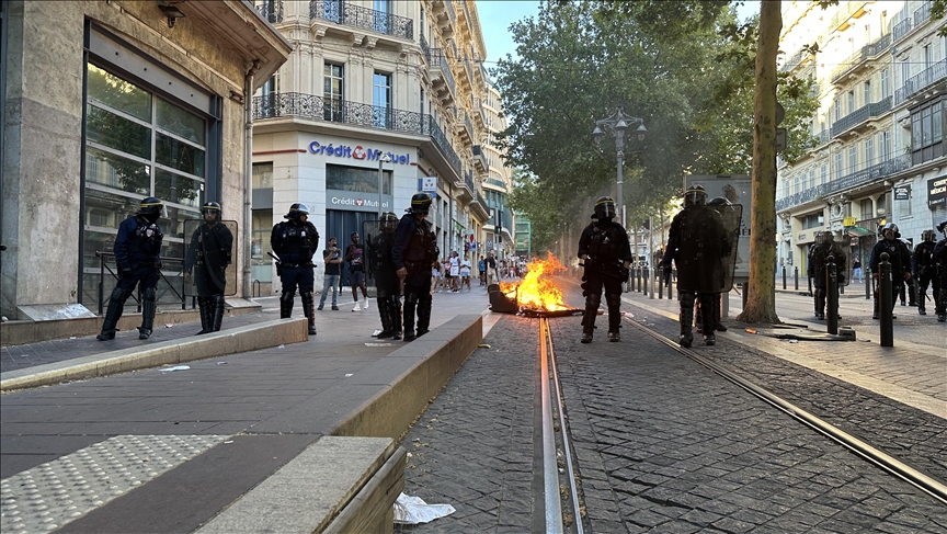 France seeks Israel's help to deal with protests