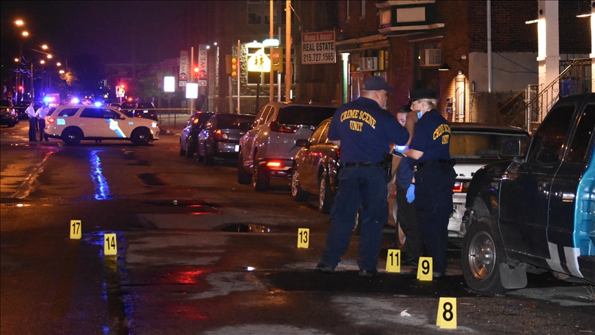 4 people killed, 2 others injured in Philadelphia mass shooting