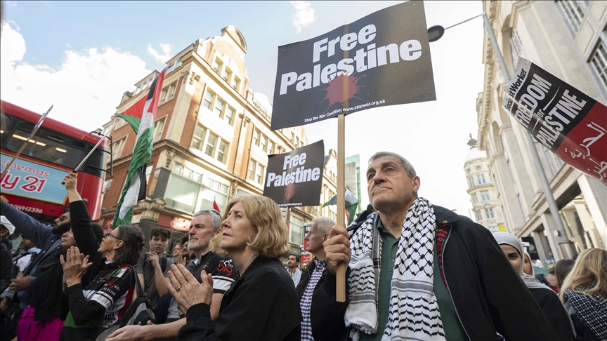 Large crowd in London protests Israeli military raid on Jenin