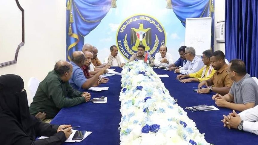 مسؤول في "الانتقالي" يتوعد بطرد الجيش اليمني من حضرموت