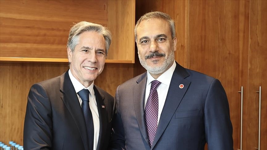 Turkish foreign minister, US secretary of state discuss NATO, Ukraine, Syria over phone