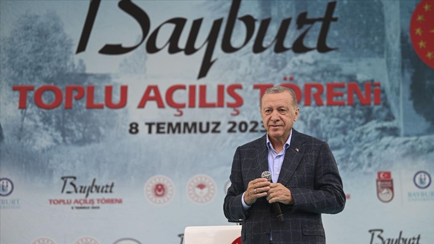 Эрдоган: Анкара придерживается сбалансированного подхода между РФ и Украиной