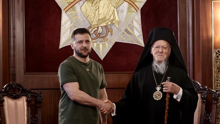 الرئيس الأوكراني يلتقي بطريرك الروم الأرثوذكس في إسطنبول