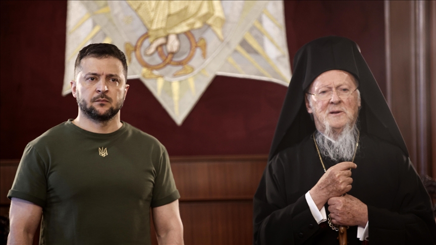 Ukrainian president meets Fener Greek Patriarch Bartholomew in Istanbul