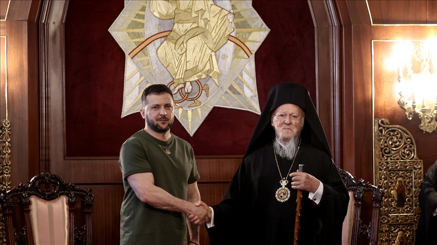 Зеленский обсудил с патриархом Варфоломеем ситуацию в Украине