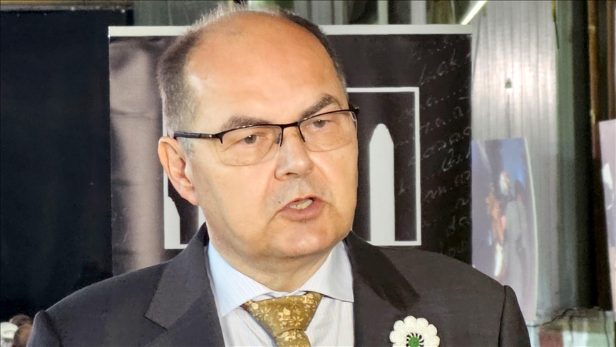 Christian Schmidt u Potočarima: Niko ko želi bolju budućnost ne smije negirati genocid