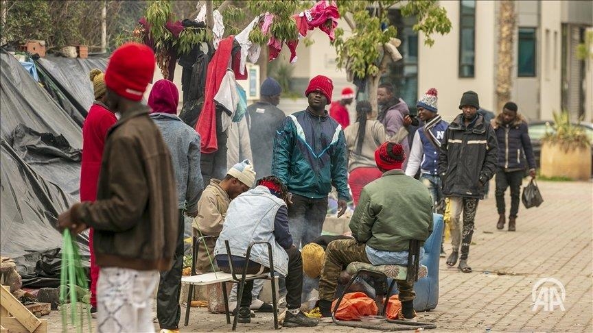 Une association tunisienne appelle à aider des migrants subsahariens laissés à l'abandon