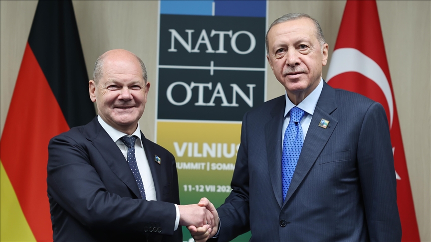 Turkish President Erdogan meets German Chancellor Scholz in Vilnius
