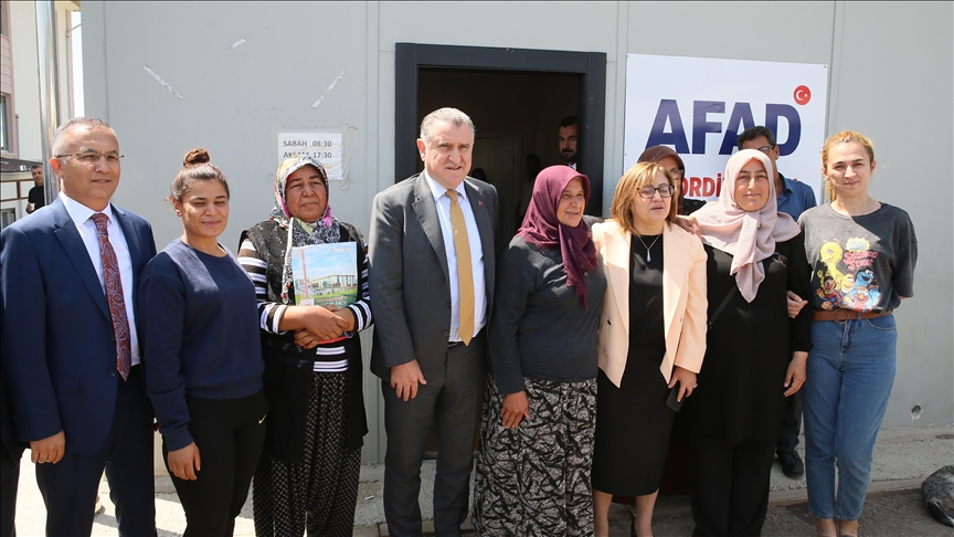Gençlik ve Spor Bakanı Bak: Deprem illerinde yurtlarımızı sağlamlaştıracağız ve yenilerini yapacağız