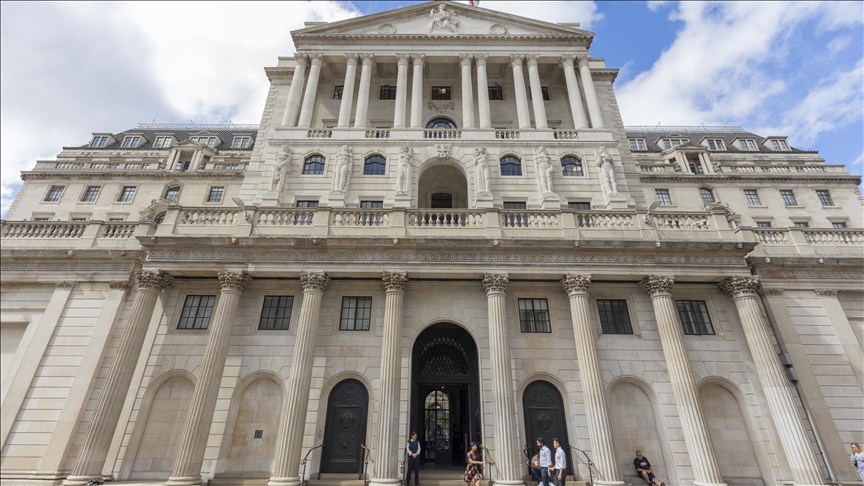 El Banco de Inglaterra advierte sobre el creciente estrés entre los consumidores y las empresas endeudadas
