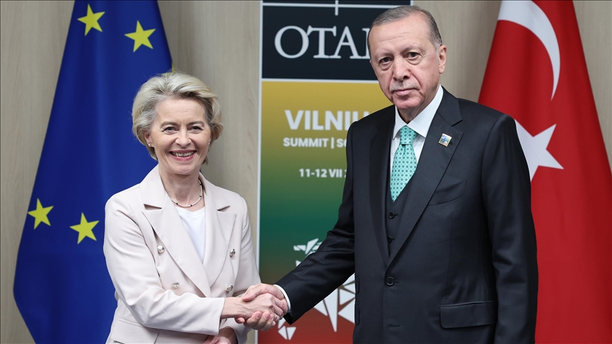 Erdogan i Von der Leyen razgovarali o jačanju veza između Turkiye i EU-a