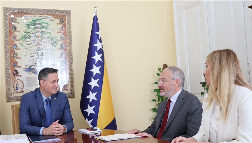 Bećirović razgovarao s ambasadorom Girginom: Turkiye je privržena Bosni i Hercegovini