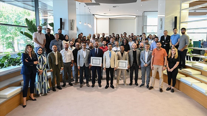 AA'nın "Yılın Fotoğrafları 2022" oylamasının birincileri ödüllendirildi