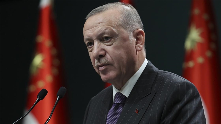 Cumhurbaşkanı Erdoğan: Türkiye'nin gururu Filenin Sultanları'nı en kalbi duygularımla tebrik ediyorum