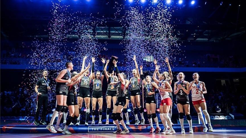 Türk sporunun "yüz akı" kadın voleybolu uluslararası başarılarını sürdürüyor