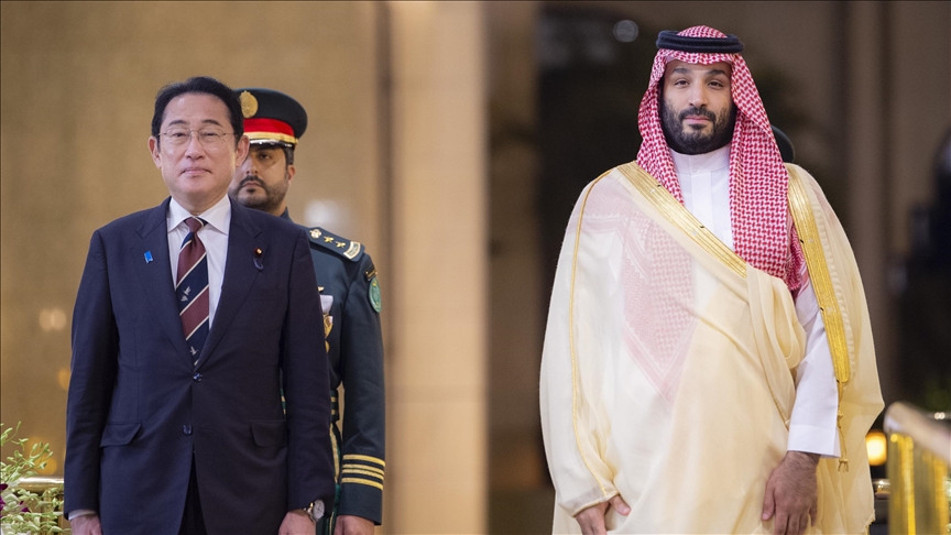 Saudi, Japanese leaders discuss enhancing cooperation