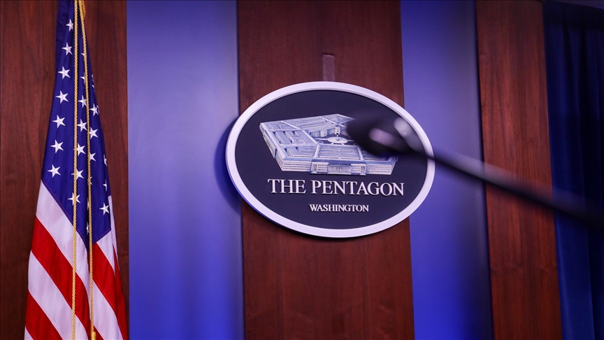 "البنتاغون" يرسل مقاتلات ومدمرة صاروخية إلى الشرق الأوسط