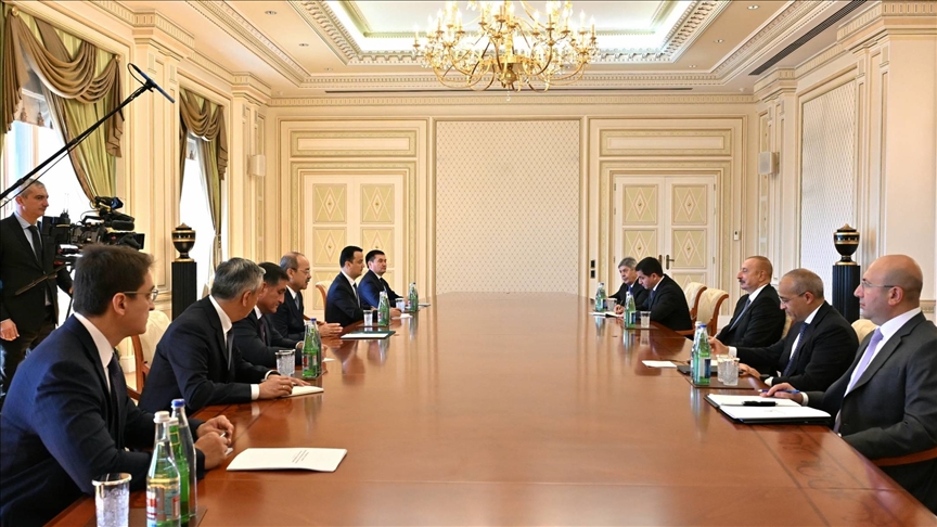 Azerbaijani president, Uzbek prime minister discuss development of Middle Corridor