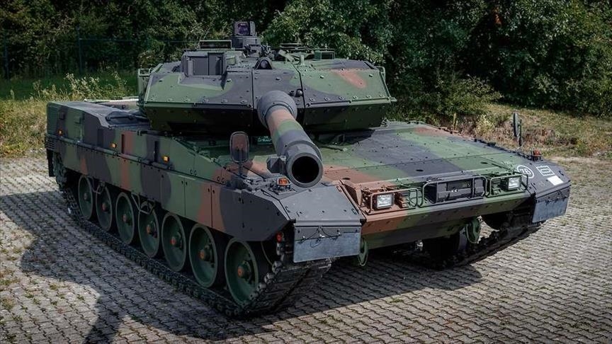 Spain to send 4 Leopard tanks to Ukraine next week