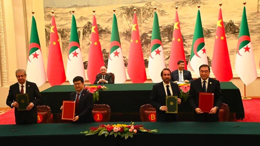 شركات جزائرية وصينية توقع 12 اتفاقية تعاون