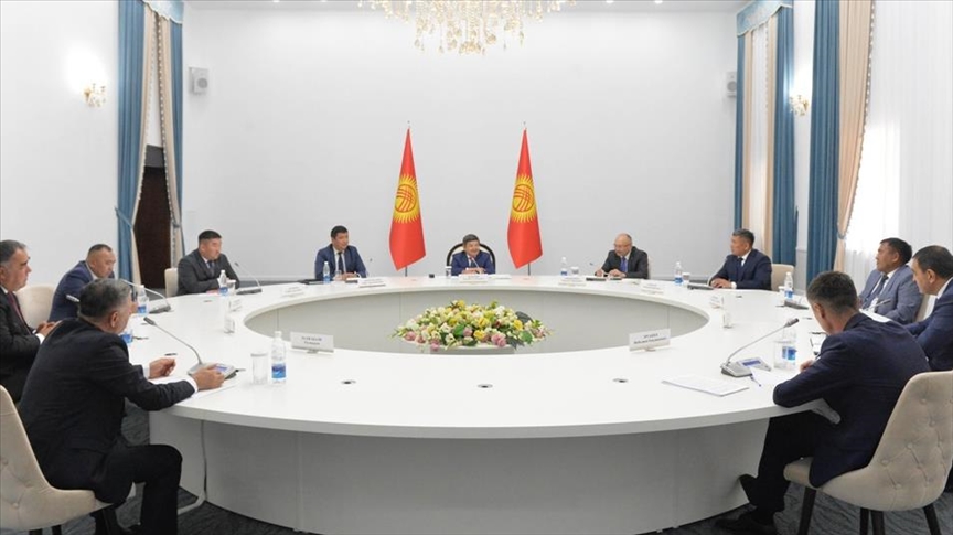 Премьер Кыргызстана встретился с главами приграничных областей Таджикистана и Узбекистана