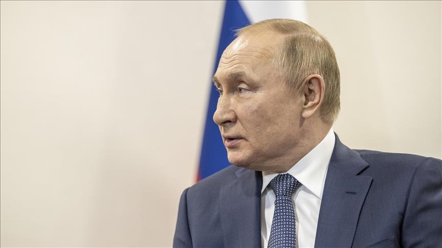 Putin extends ban on int'l trading of some categories of goods till 2025