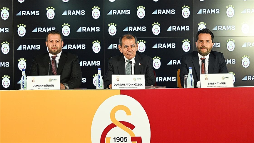 Galatasaray, kupa törenine 5 yıldızlı formayla çıkan Fenerbahçe'ye ceza verilmesini bekliyor