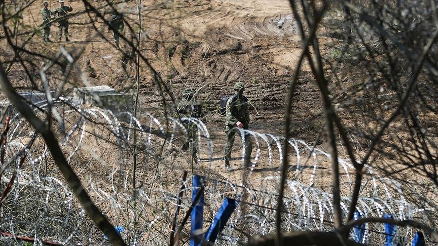 Greece begins construction of additional 35-km steel fence on banks of Meric River