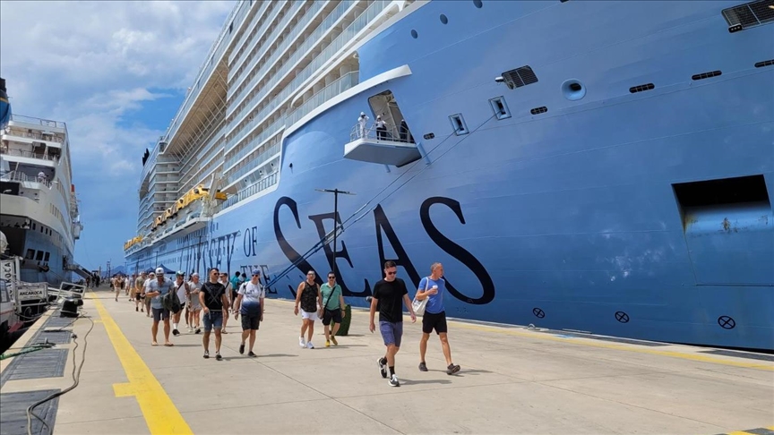 Amsterdam cruise ship terminal to close due to pollution concerns