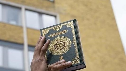 В Дании сожгли Коран у посольства Ирака