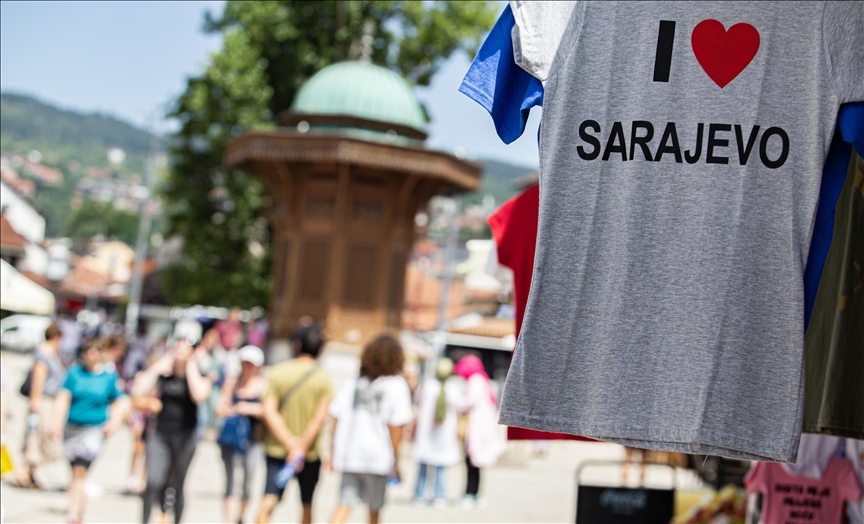 BiH: Građani i turisti preplavili ulice Sarajeva