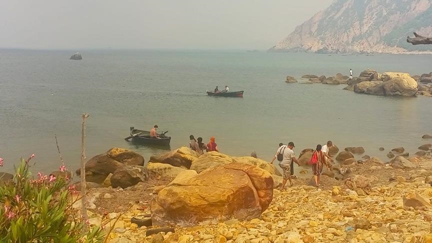 Tunisie : Les feux de forêt provoquent l'évacuation des habitants d'une zone frontalière avec l'Algérie 