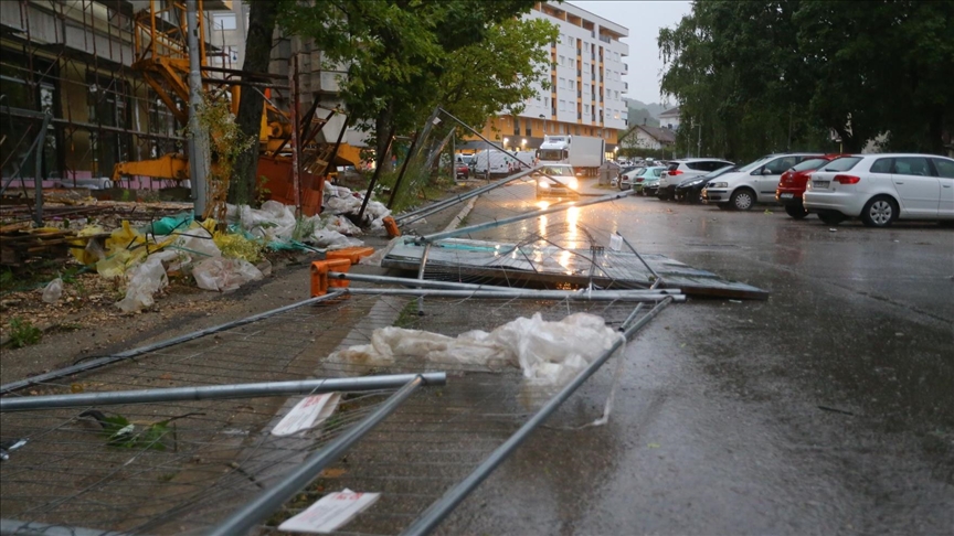 Woman dies due to adverse weather conditions in Italy