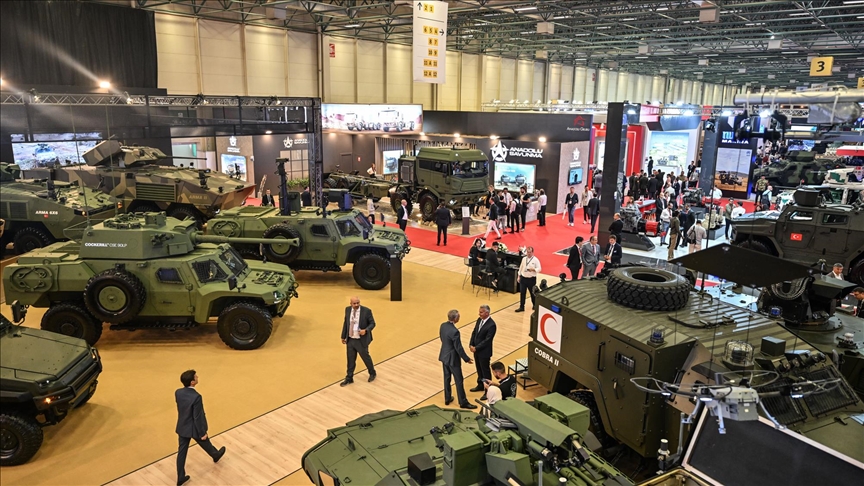 Dünya savunma sanayisini buluşturan IDEF'23 başladı