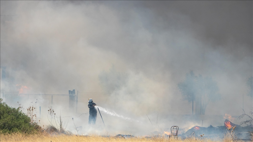 Britain accelerates evacuation efforts for its citizens in Greece due to wildfires Britain accelerates evacuation efforts for its citizens in Greece due to wildfires