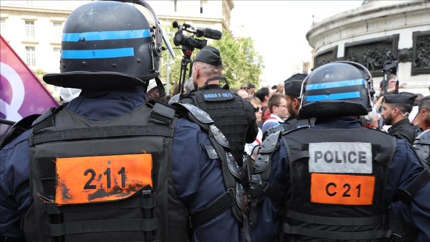 French police chief sparks outcry over support for officer who assaulted protester French police chief sparks outcry over support for officer who assaulted protester