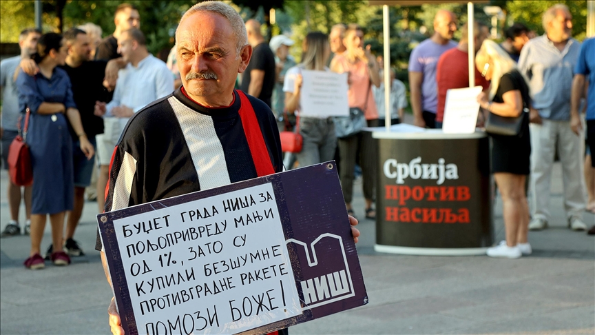 Protest “Srbija protiv nasilja“ u Nišu uz akciju “Pitaj gradonačelnicu“