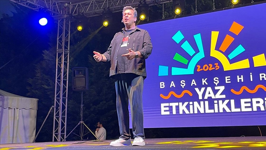 Mizah sanatçısı Recep Demirkaynak: Sahneye çıkmak benim için nefes almak gibi