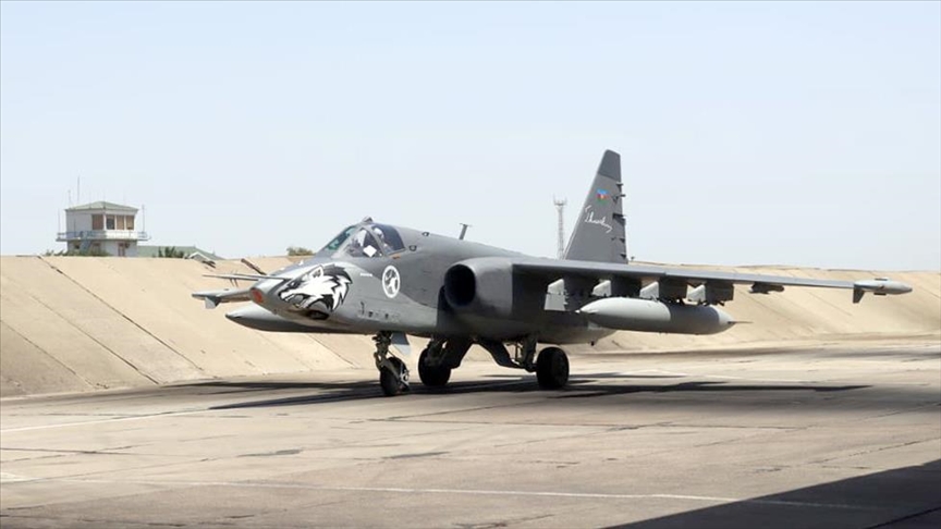 Модернизированный TUSAŞ штурмовик «Су-25» ВС Азербайджана выполнил испытательный полет