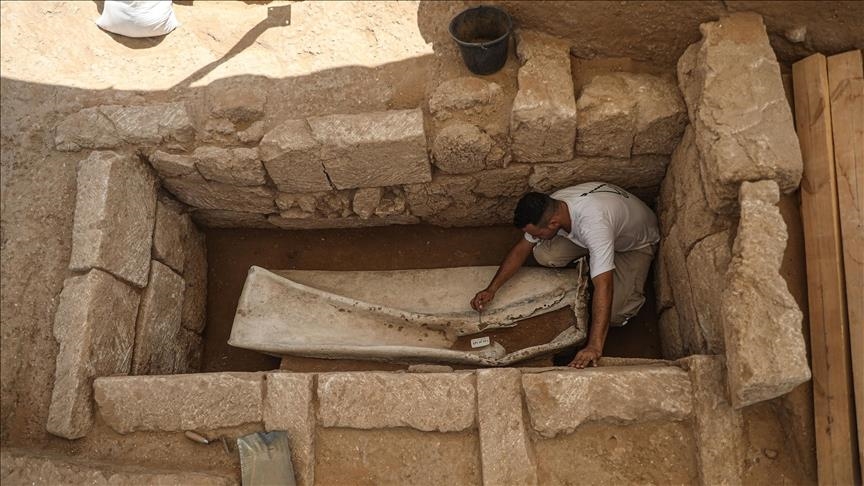 غزة.. العثور على 5 قبور جديدة تعود للعهد الروماني