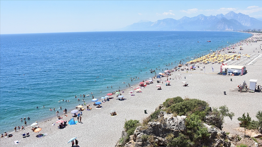 Antalya 8 milyonu aşan turist sayısıyla rekor kırdı