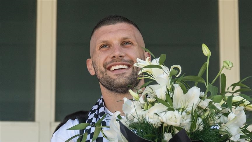 Zvanično: Ante Rebić potpisao dvogodišnji ugovor s Besiktasom