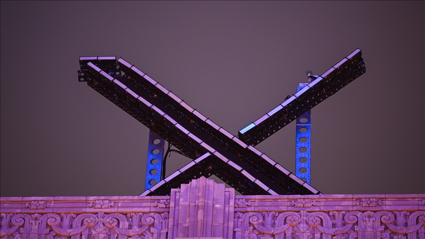 Bright 'X' sign removed from former Twitter headquarters following complaints Bright 'X' sign removed from former Twitter headquarters following complaints